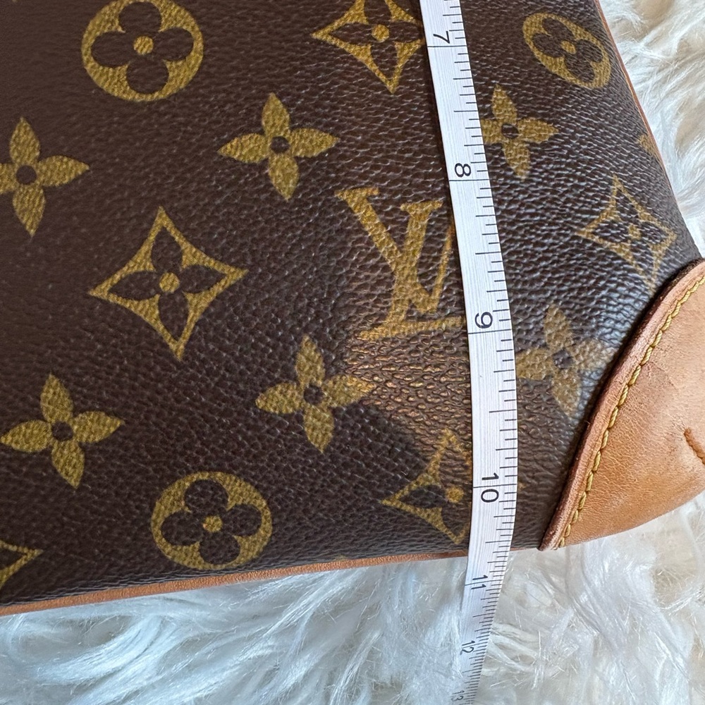 Louis Vuitton Monogram Brown and Tan Shoulder Bag - Picture 12 of 12